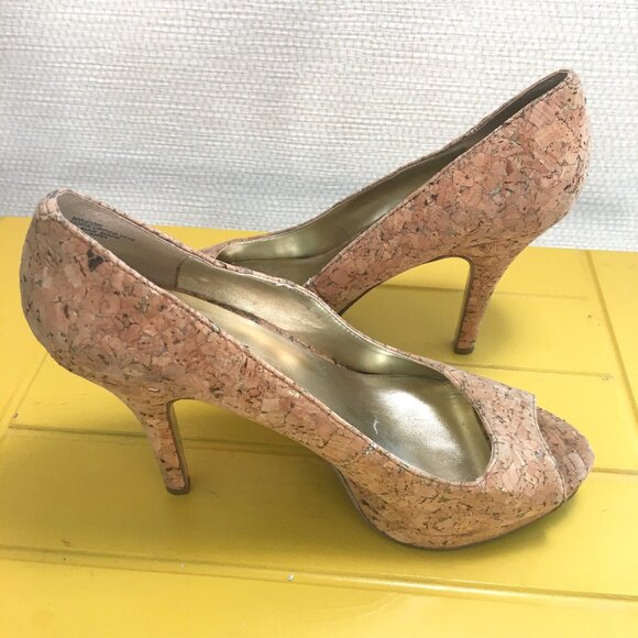 Nine West, cork flecks of gold flecks, peep-toe pump, 7.5M - Picture 1 of 8